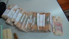 Bắt giữ cặp nam nữ tàng trữ, tiêu thụ 235 triệu đồng tiền giả