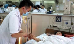 Thái Nguyên: 5 người cùng cấp cứu vì...ăn nấm