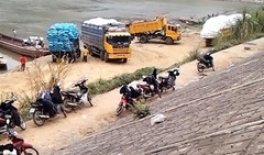 Hàng lậu chọc ‘thủng’ đường biên