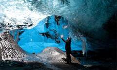 Cảnh đẹp khó tin trong động đá pha lê