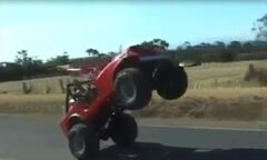 Ngỡ ngàng màn bốc đầu của “lính chiến” Offroad