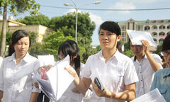 Thay đổi thông tin tuyển sinh vào “giờ chót” 