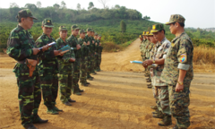 Tuần tra song phương trên biên giới