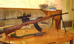 “Đạo chích " chôm 5 khẩu súng trong khu di tích