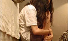 14 tuổi, bị cha đẻ cưỡng dâm nhiều lần.