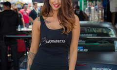 Những bóng hồng xinh như mộng rực cháy bên dàn xe Drift