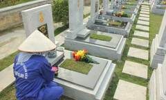 Khi đất nghĩa trang trở thành món quà  "độc "