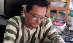 Bắt giữ một giảng viên làm bằng đại học giả