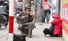 Cuộc đời như tiểu thuyết buồn của lão nghệ sĩ đường phố