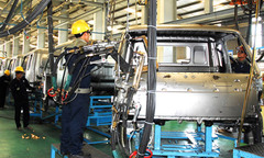 Đề xuất giảm 20 - 25\% thuế tiêu thụ đặc biệt với ô tô 