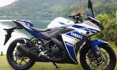 Yamaha R25 thiết kế đẹp, giá 98 triệu đồng 
