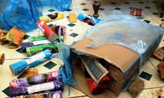 Bắt giữ xe biển Lào vận chuyển 276 quả pháo hoa trái phép