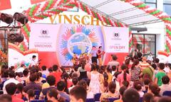 Hàng ngàn người chờ đón thời khắc Vinschool lần đầu mở cửa
