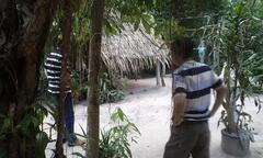 Cãi nhau vì cây rựa, mẹ bị con trai chém chết