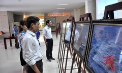 Triển lãm hình ảnh tàu cá bị tàu Trung Quốc đâm chìm