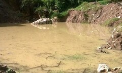 Lai Châu: Núp bóng trang trại trên núi, khai thác vàng trái phép