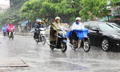 Mùa mưa và nỗi lo của người đi đường