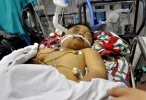 Cậu nhét than vào miệng khiến cháu 1 tuổi tử vong