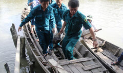 TP HCM: Phát hiện quả pháo 105 ly bị vùi dưới rạch