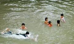 Cảnh báo tình trạng đuối nước ở trẻ trong dịp hè