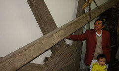 Khúc gỗ 700 năm dưới đáy sông, tiền tỷ không dám bán