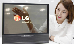 LG gây sốc với màn hình tivi cuộn như tờ báo
