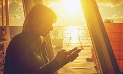 Galaxy Note 4 có thể đo cường độ bức xạ mặt trời