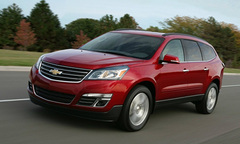 Vì sao người tiêu dùng chuộng xe SUV hơn sedan?