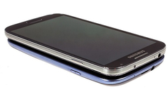 Samsung Galaxy Alpha  "so tài " iPhone 6