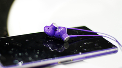 Hàng hot: Tai nghe chống nước của Sony giá gần một triệu