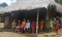 Cả xã bức xúc vì bỗng dưng... thoát nghèo