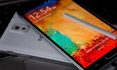 5 mẫu smartphone xách tay giá tốt đang gây sốt tại VN