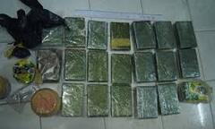 Khống chế trùm ma túy dùng “hàng nóng” chống trả công an