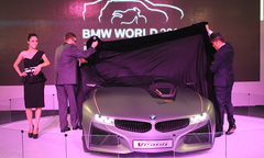 Mãn nhãn với dàn xe khủng vừa “khoe” của BMW tại Việt Nam