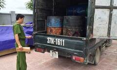 Phát hiện và tiêu hủy 4.000 lít dầu nhớt thải nguy hại