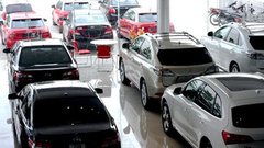 Thị trường ô tô sôi động trong tháng “cô hồn”