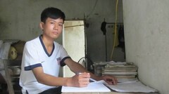 Ước mơ trở thành bác sĩ của cậu học trò nghèo