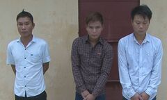Bắt 3 đối tượng chống thi hành công vụ