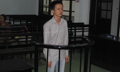 Ngang nhiên trộm đồ ngay tại trụ sở công an