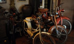 Thăm các  "cụ " xe, càng già càng đẹp ở Hà Nội