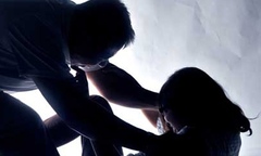 Hiếp dâm bạn gái trước mộ con để ép... nối lại tình cảm