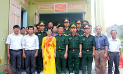 Sư đoàn 324 bàn giao “ngôi nhà 100 đồng” đầu tiên