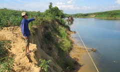 Hệ lụy từ hoạt động khai thác cát sạn ở Quảng Trị