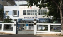 Chính thức buộc thôi việc cán bộ Sở Ngoại vụ trốn ở lại Mỹ