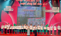 Lễ trao học bổng: Chắp cánh ước mơ, vượt sông hồ tìm chữ lần IV