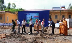 Khởi công động thổ xây nhà bán trú cho học sinh vùng cao