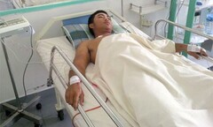 Cứu sống kỹ sư bị xe xúc 14 tấn húc vào bụng vỡ lách