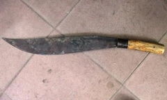 Hỗn chiến trên bàn nhậu, anh rể dùng dao đâm chết em vợ