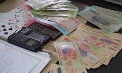 Khởi tố một hiệu trưởng đánh bạc