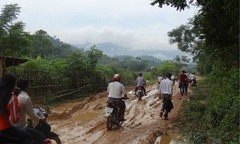 Bản làng vùng cao khao khát một con đường